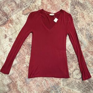 Zenana Women's Red V-Neck Long Sleeve Knit Stretch Top Size S Modal Spandex